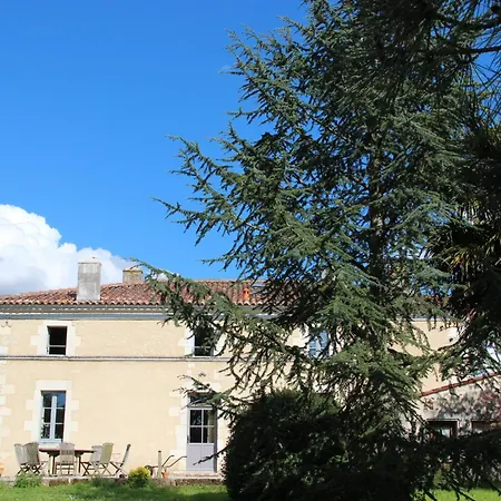 Guest house Domaine Terroceane La-Gripperie-Saint-Symphorien